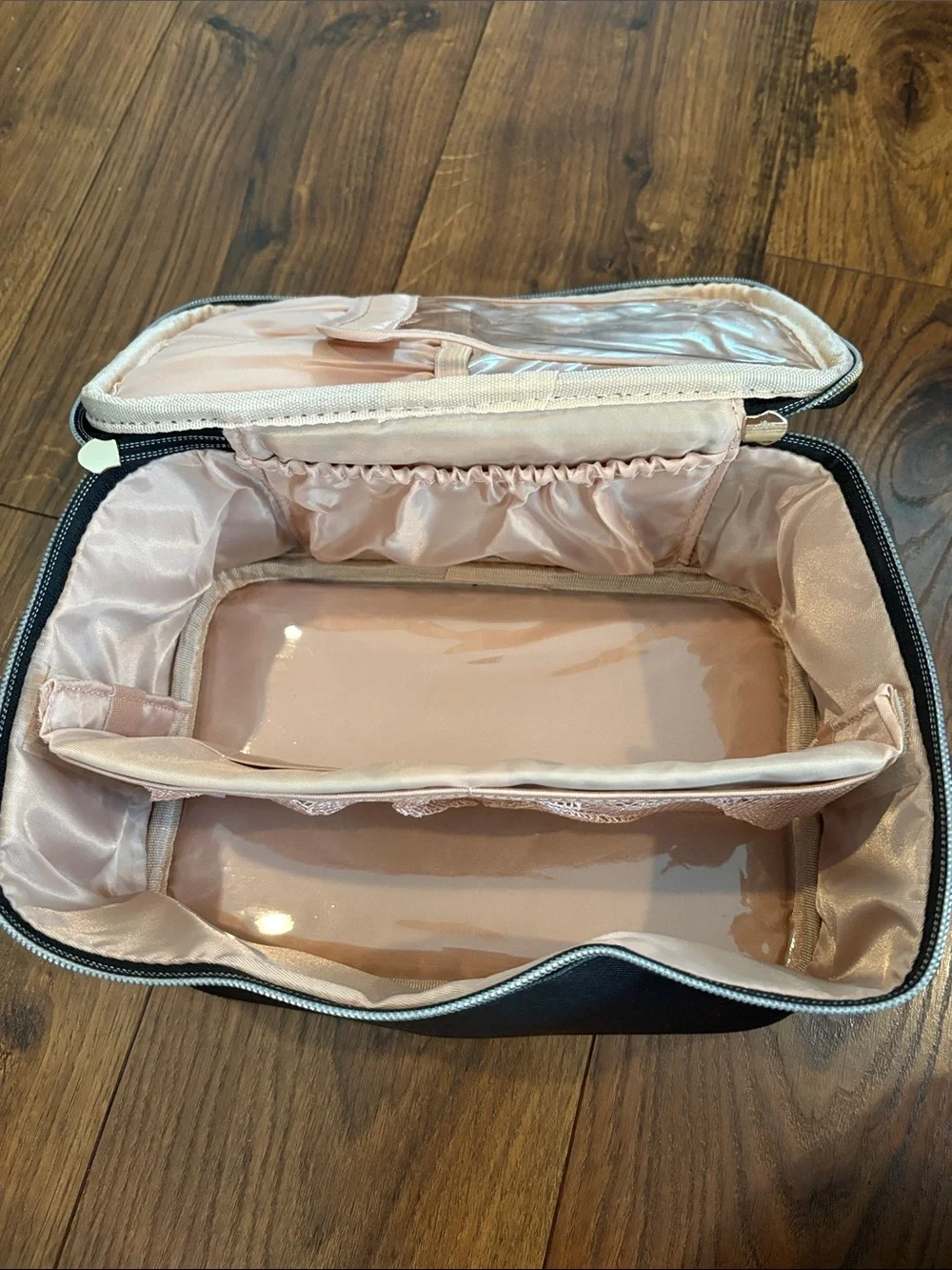 Brand New Black Women’s Travel Toiletry/Make Up Bag